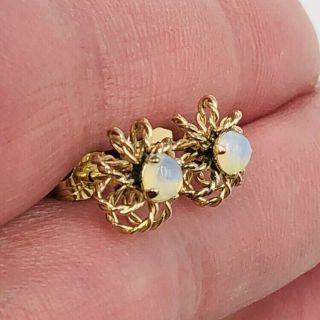 Vintage 14K Yellow Gold Opal Pierced Earrings Very Pretty 3