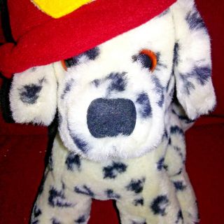 Vintage Dakin FRITZ the Dalmatian Fire Dog Black White Plush Red Helmet 1985 2