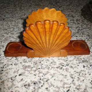 Great Vintage Wood Carved Napkin Holder With Salt And Pepper Holders/indents