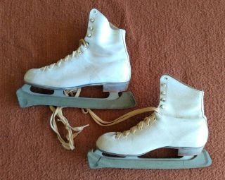 Vintage Jc Higgins White Leather Ice Skates Weathered Display Decor