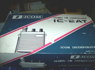 Vintage Icom 144 Mhz Fm Transceiver Ic - 2at Handheld Radio