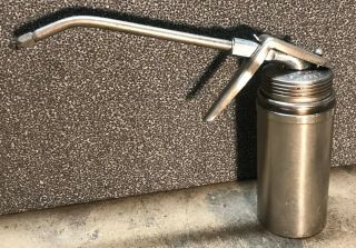 Vintage K - P Manufacturing Company Chrome Pistol Grip Oil Can Pat 2,  595,  118 Usa
