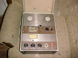 Vintage Ampex 602 Portable Reel To Reel Tape Recorder