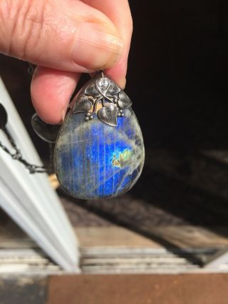 Vintage Lapis Lazuli Pendant Necklace And Screw On Earrings.  26” Brilliant Color 7