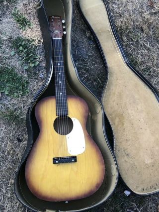 1940s Vintage Harmony Parlor Size Acoustic Guitar W/ Travel Case