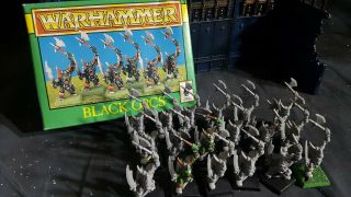 X18 Black Orcs Warhammer Vintage Plastic Figures - 1996 Aos Fantasy