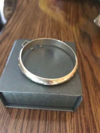 Vintage 925 Sterling Silver Etched Hinged Bangle Bracelet