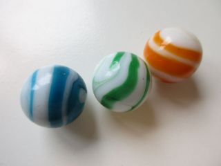 Three Vintage White Glass Marbles With Green,  Blue And Orange - Diam.  21 - 22 Mm