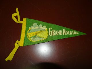 Vintage Souvenir Pennant,  Grand River Dam,  Oklahoma,  Felt,  Green And Yellow