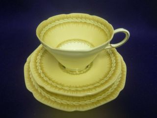 Vintage Paragon “Laurel” Fine China Tea Cup Trio. 5