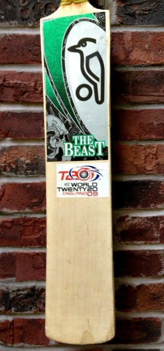 Vtg 2009 Kookaburra Beast English Willow Cricket Bat ICC World 20 England 6
