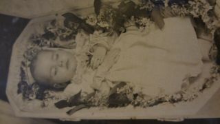 Vtg Antique Victorian Post Mortem Memorial Dead Baby Infant Child Cabinet Card 2