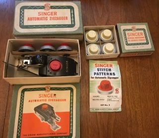 1955 Vintage Singer Sewing Machine Automatic Zigzagger & Stitch Patterns