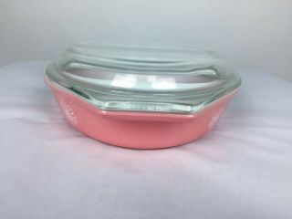 Vintage Pyrex Pink Daisy 1.  5 Quart Divided Casserole Dish and Lid 2