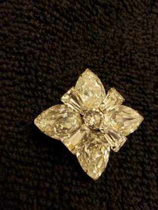 Elegant Vintage Weissco Crystal Clear Rhinestone Brooch Pin - 1 1/4 