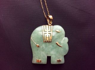 Vintage 10k Green Jade Elephant Pendant