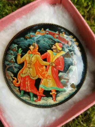 Rare Vintage Signed Russian Hand Painted Folktale Lacquer Brooch Pin