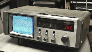 Vintage Rca Model Afr 057s 5 Inch Tv/am/fm/weather Portable Radio