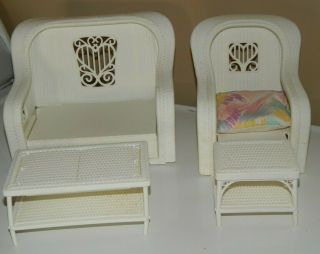 Vintage 1983 Mattel Barbie Doll White Wicker Dream House Furniture Couch Chair,