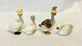 Hagen Renaker Miniature Vintage Ceramic Group Of 3 Geese & Swimming Mama Swan