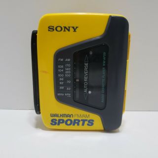 Vintage Sony Wm - Af59 Sports Walkman Radio Cassette Tape Player Fm Am
