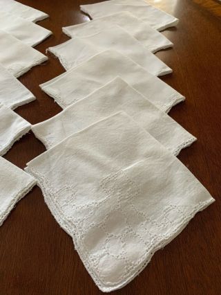 Set Of 12 Vintage White Linen Napkins 4