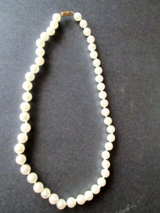 Vintage Snow White Single Strand Pearl Necklace 18 "