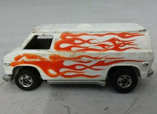 1974 Hot Wheels Chevy Van White With Red Flames Rare Find Vintage