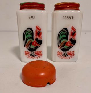 Vintage Tipp Usa White Milk Glass Rooster Salt & Pepper Shaker Set Red Lid
