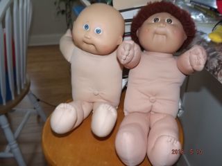 2 Vintage Cabbage Patch Kids Dolls 1978 - 1982