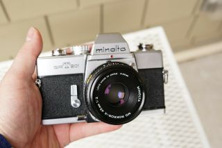 Vtg Minolta Srt 201 35mm Film Camera Body Rokkor - X 45mm F/2 Lens Student Set