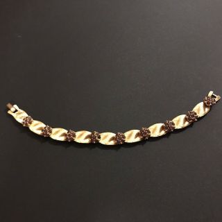 Vintage Crown Trifari Gold Tone Amethyst Rhinestone Ribbon Bracelet