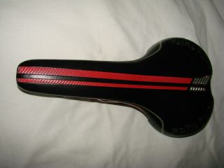 Vintage Selle Italia Flite Titanium Rails Racing Saddle.  Black W Red Racing Line