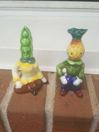 2 Vintage Anthropomorphic Vegetable And Fruit Head S&p,  Pineapple And Peas.