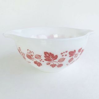 Vintage Pyrex 441 Pink Gooseberry Cinderella 1.  5 Pint Bowl White