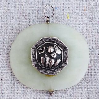 Vintage Chinese Sterling Silver Light Green Jade Stone Pendant Necklace Bead