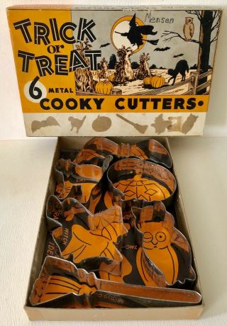 Vintage Trick - Or - Treat Halloween 6 Tin Metal Cookie Cutters Boxed Great Graphics
