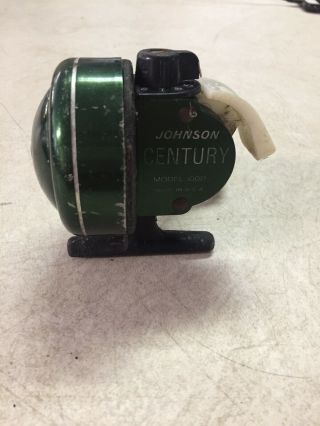 Vintage Johnson Century Model 100b Spincast Reel Great