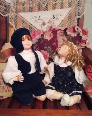 Vintage Kissing Boy And Girl Porcelain Doll Set 1st Kiss Collectible