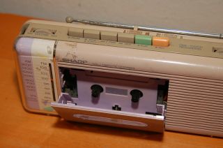 Vintage Sharp QT - 5 (L) Lavender AM/FM Radio Cassette Recorder When Plugged 3