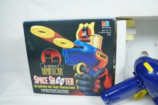 Vtg 90 ' s Gun Toy Batman And Robin Space Shooter Game Milton Bradley 1995 1995 5