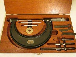 Vintage Lufkin 0 To 4 " Micrometer 844a In Wood Box