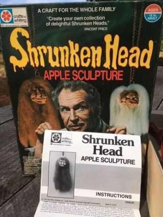 Vintage 70s Vincent Price Shrunken Head Apple Sculpture Set Toy, 5