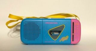 Soundesign Vtg Radio Cassette Player Color Am Fm