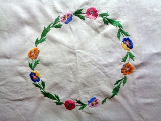 Gorgeous Vintage Hand Embroidered Tablecloth Circle Vases of Pansies 46.  5 