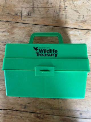 Vintage Illustrated Wildlife Treasury 1000,  Cards Box Carry Case Animal Facts