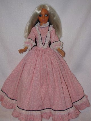 19 " Vintage 1974 Ideal Tiffany Taylor Doll