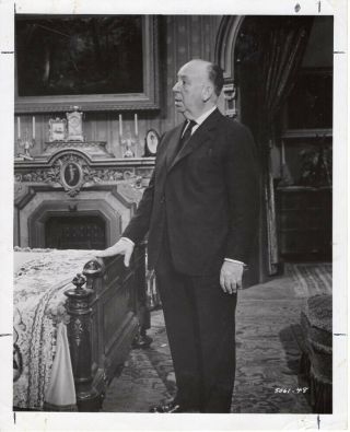 Alfred Hitchcock Vintage Photo Psycho 1960 On Set Candid