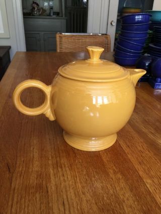 Vintage Fiesta Yellow Large Teapot W/lid (1938 - 1946) - Fiestaware