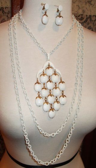 Vtg 16 " Crown Trifari White Enamel Lucite Bead Waterfall Necklace & Earrings